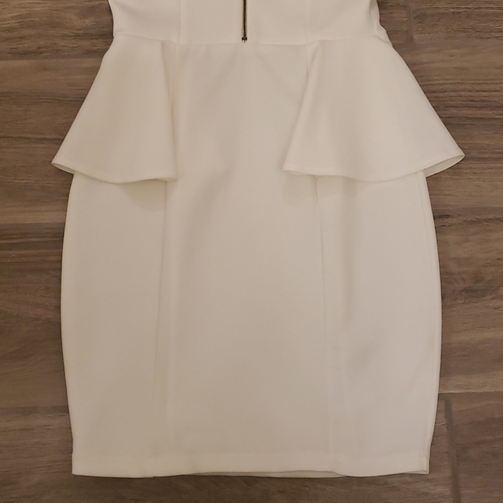 Off-white Fitted Dress - Picture 3 of 6